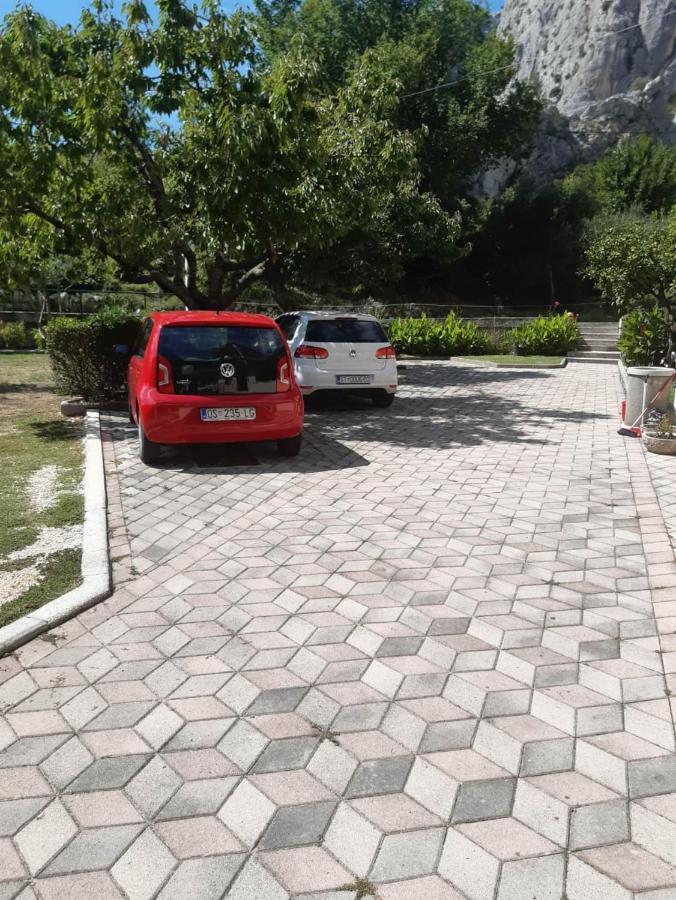 Apartmani Lisicina Omis Exterior photo