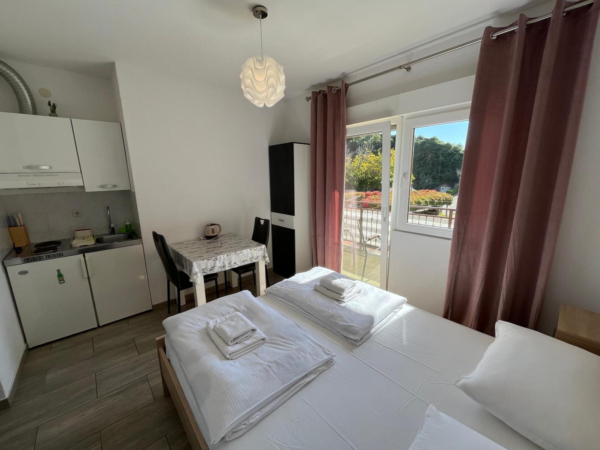 Apartmani Lisicina Omis Exterior photo