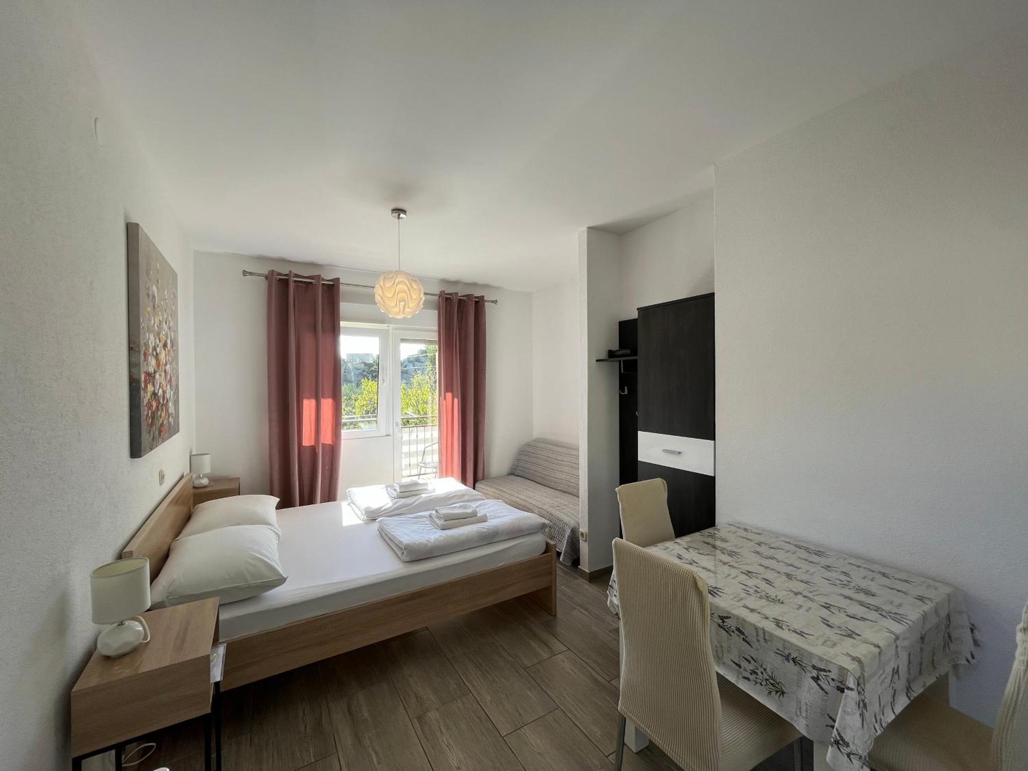 Apartmani Lisicina Omis Exterior photo